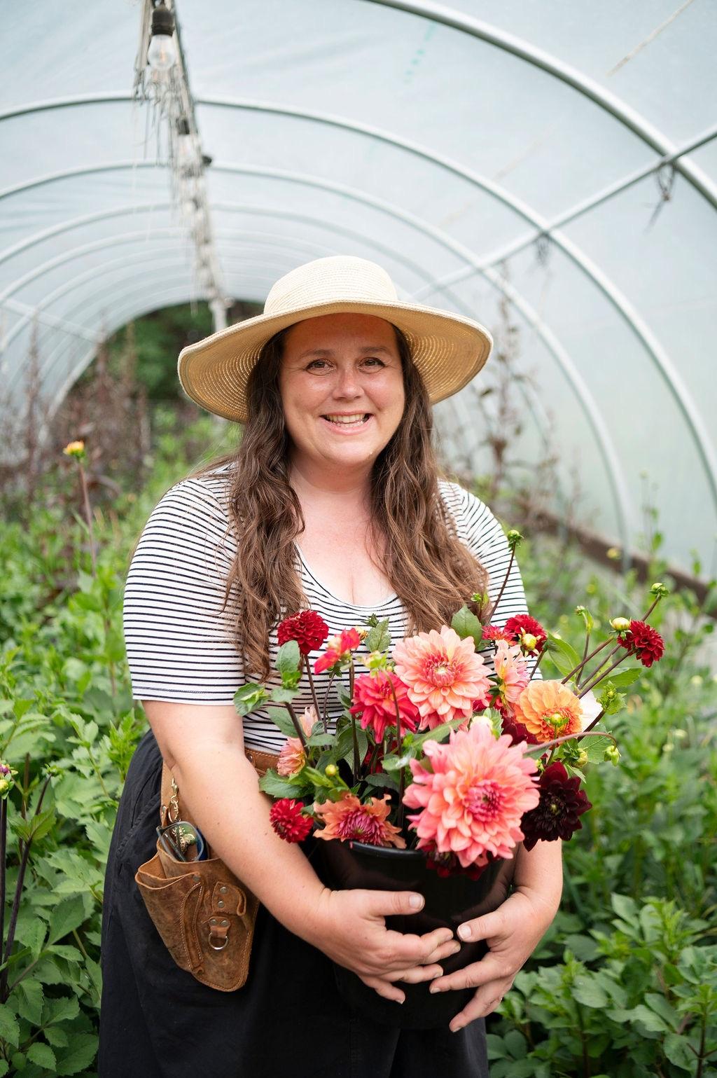 Shifting Blooms, Fleurs, Saskatoon, SK, photo 1