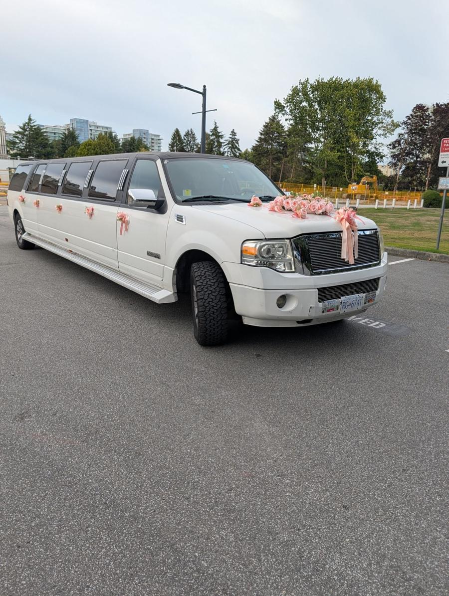 City Limousine Service, Transportation, Vancouver, BC, photo 1