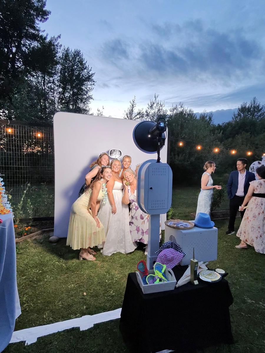 Happy Pixel Photo Booths, Photo et vidéo, Vancouver, BC, photo 1