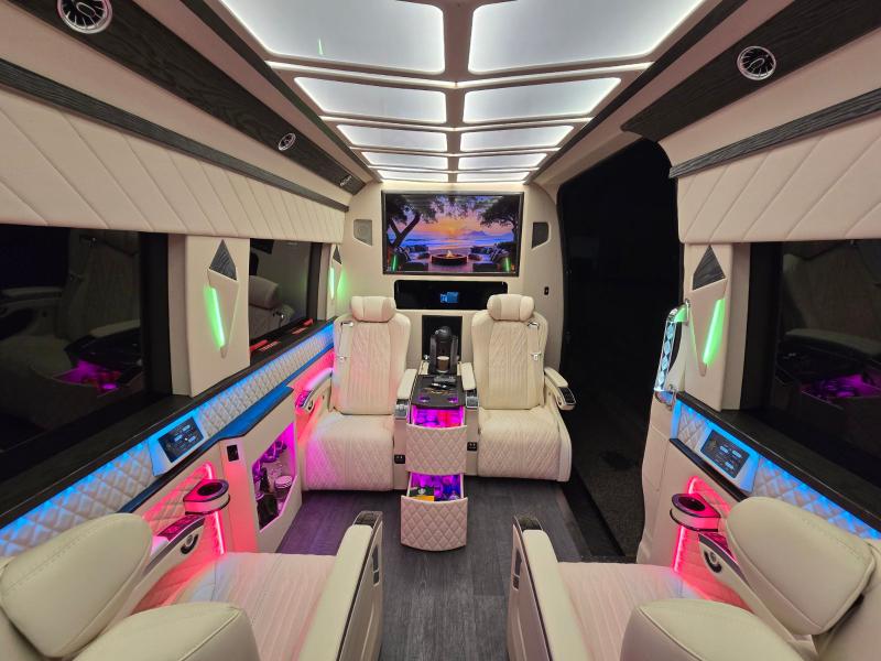 RLV Limo, Transportation, Toronto / GTA / Niagara, ON, photo 2