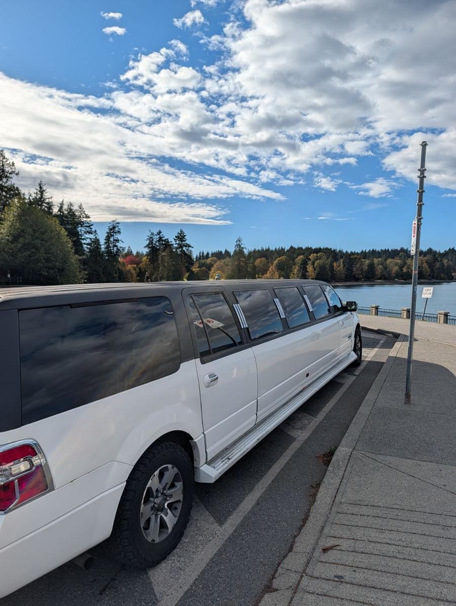 City Limousine Service, Transportation, Vancouver, BC, photo 2