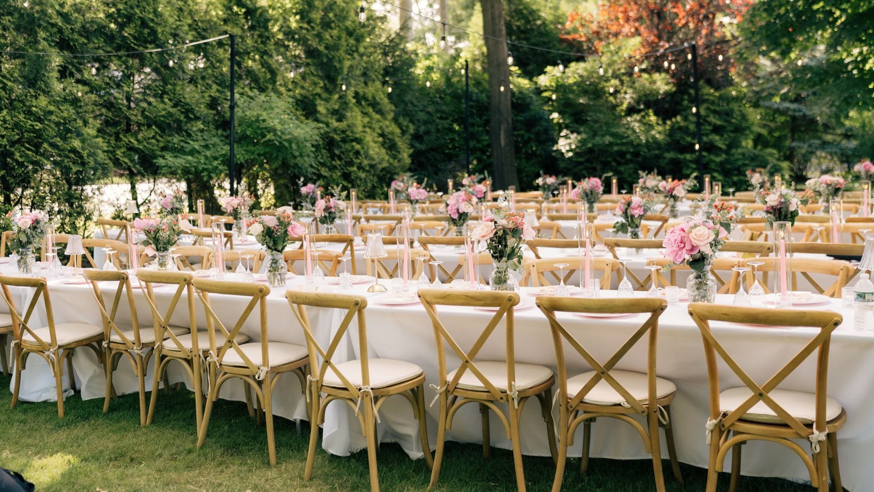 Decoration of wedding tables in garden